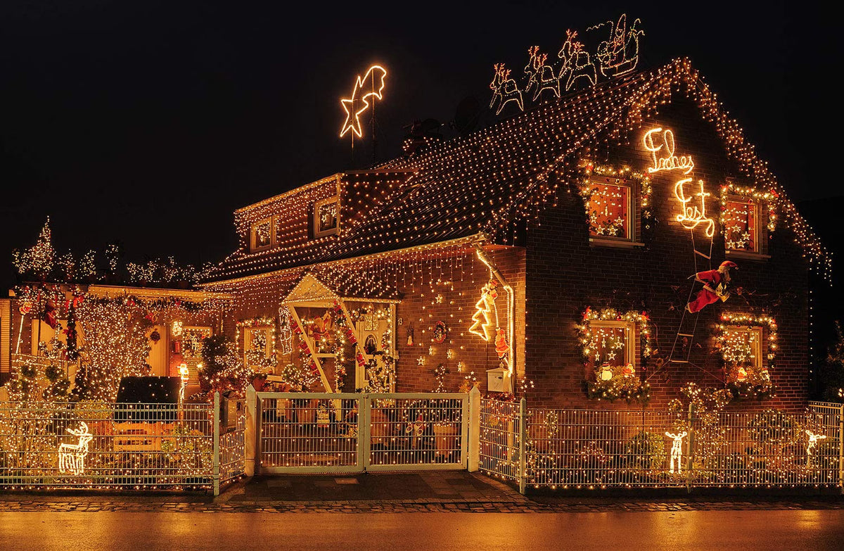 Weihnachtsbaum Lichterkette Innen und Außen