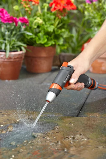 GARDENA Premium Reinigungsspritze, robuste Spritze, zum Reinigen und Sprühen