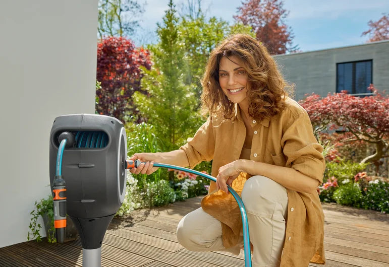 GARDENA Terrassen-Schlauchbox RollUp, automatisches Aufrollen