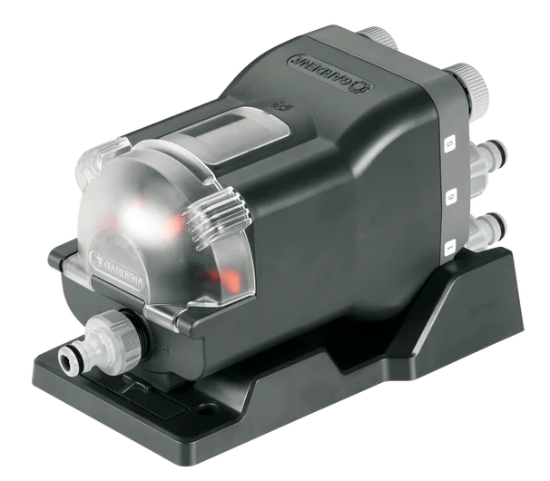 Automatic water distributor