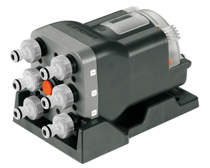 Automatic water distributor