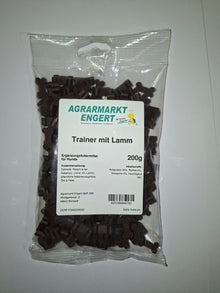 Agrarmarkt Engert Trainer mit Lamm