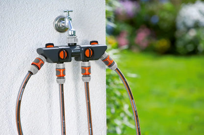 GARDENA 4-Way Water Distributor