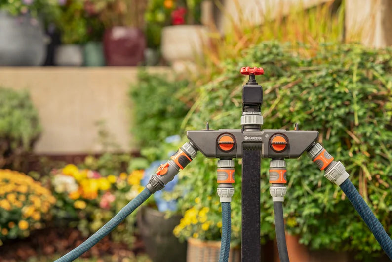 GARDENA 4-Way Water Distributor