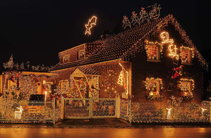 Weihnachtsbaum Lichterkette Innen und Außen