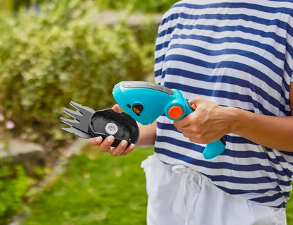 GARDENA Akku-Gras- und Strauchschere ComfortCut Li