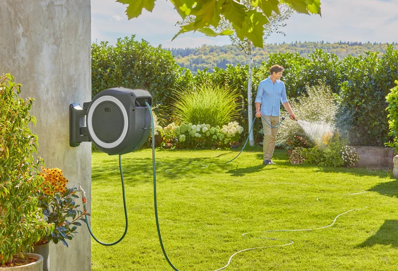 Cordless Wall-Mounted Hose Box PowerRoll