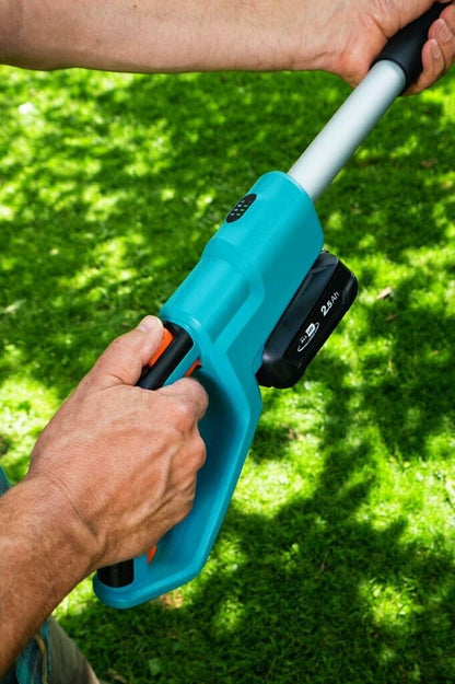 GARDENA Set Teleskop Hochentaster TCS Li-18/20 mit Akku