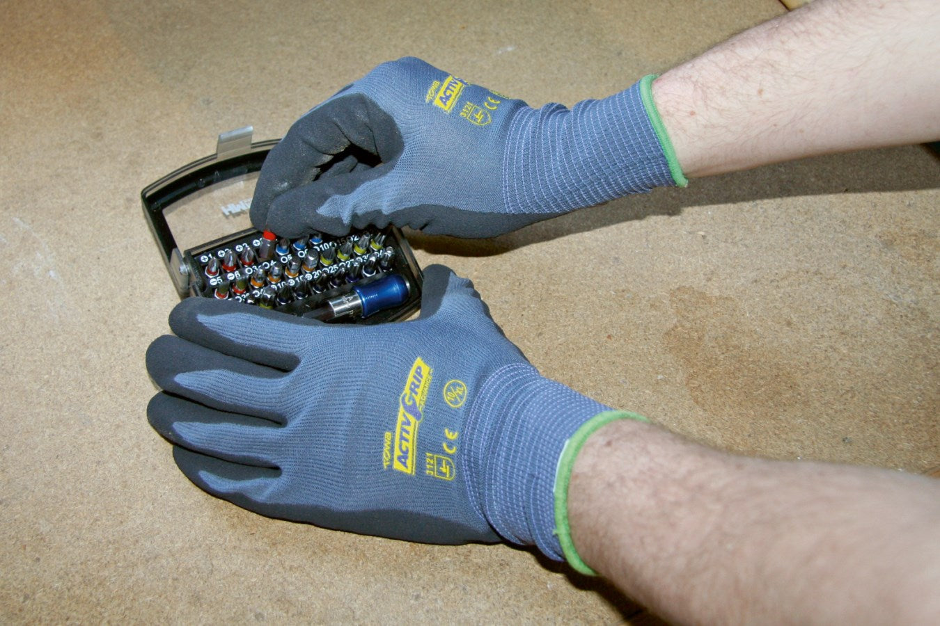 Kerbl ActivGrip Advance Glove