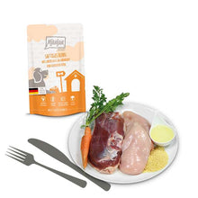 MjAMjAM - Pouch - juicy chicken with tender duck, carrots, and cooked millet