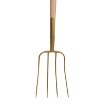 Bear Dung Fork with Handle 135cm 4 Tine