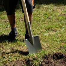 SHW Herold spade, with tread and ash T-handle