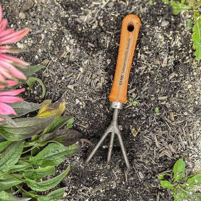 Rex Hand Cultivator with Ash Wood Handle