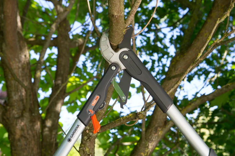 GARDENA SmartCut Ratschen-Astschere