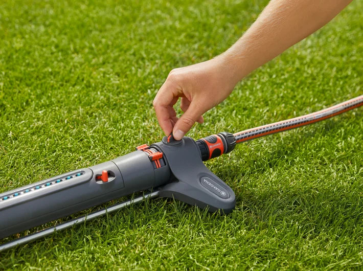 AquaZoom Oscillating Sprinkler