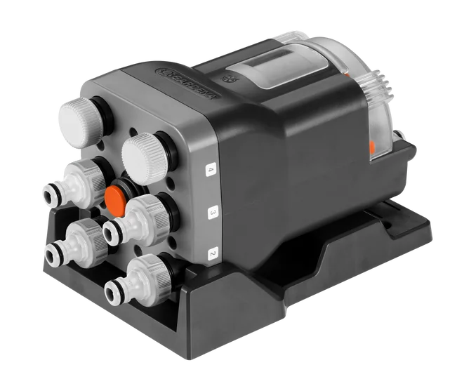 Automatic water distributor