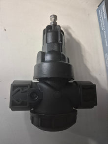Hunter pressure reducer red/black